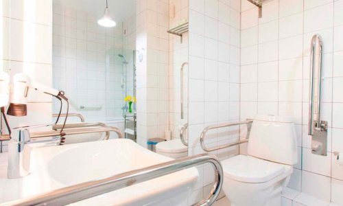 Пансионат «Родные просторы» на ул. Оптиков - 6