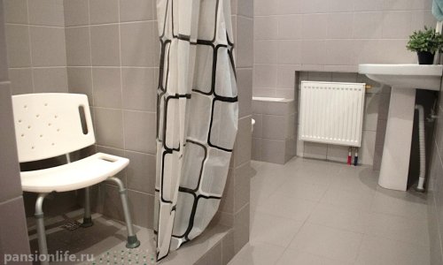 Пансионат «Добрые сердцем» в Новосаратовке цены